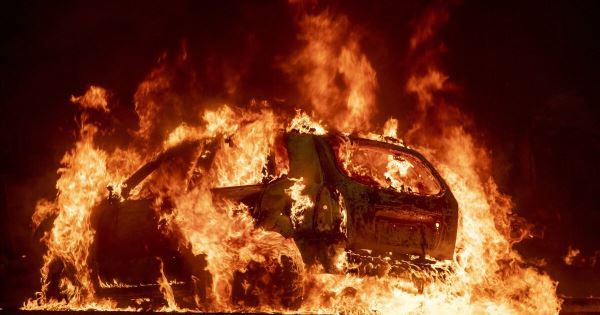 В Дублине сожгли автомобиль женщины, подавшей иск против Конора за нападение 